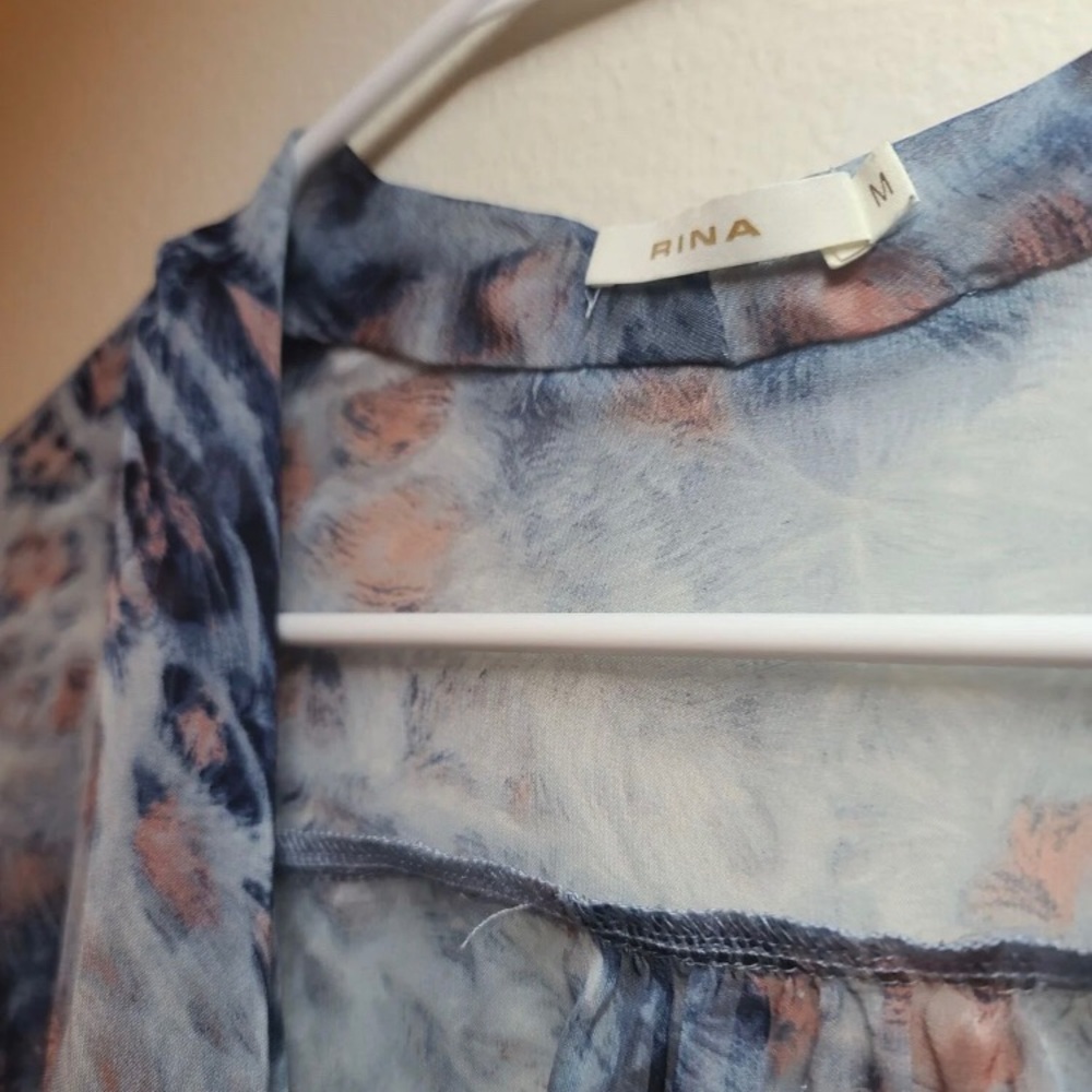 Blouses - Picture 2 of 2
